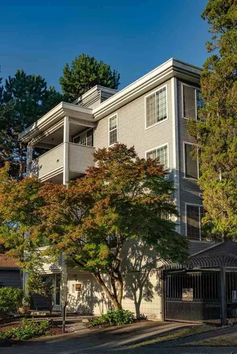 5307 Ravenna Pl NE, Seattle, WA 98105