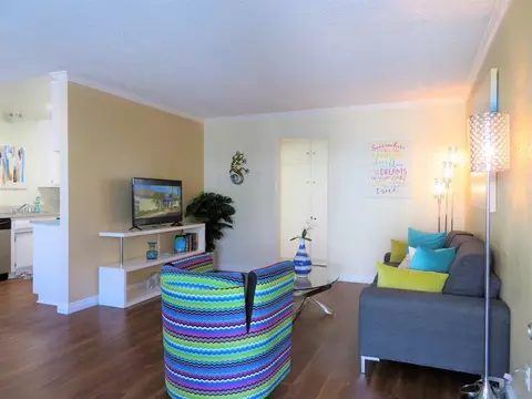600 S Fernwood St, West Covina, CA 91791