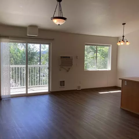 Rosevue Apartments, Spokane Valley, WA 99037