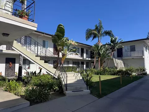 10248 La Reina Ave, Downey, CA 90241