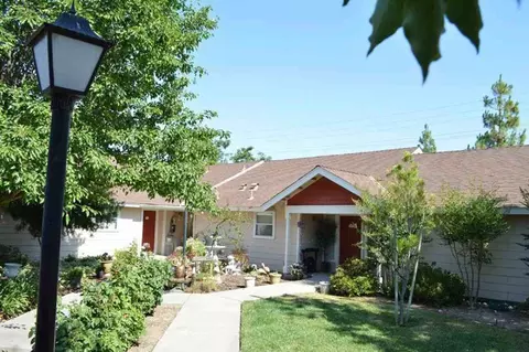 975 Lake Park Ave, Galt, CA 95632