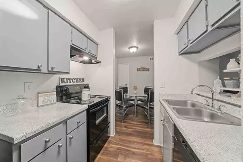 8030 W Airport Blvd, Houston, TX 77071 photo 8