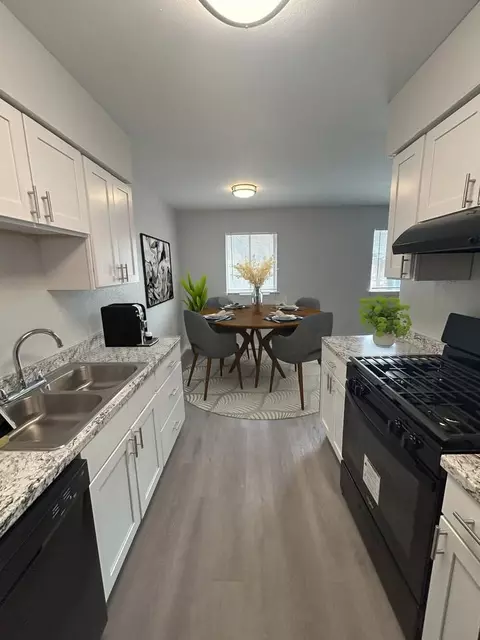 2447 Harry Wurzbach Rd, San Antonio, TX 78209