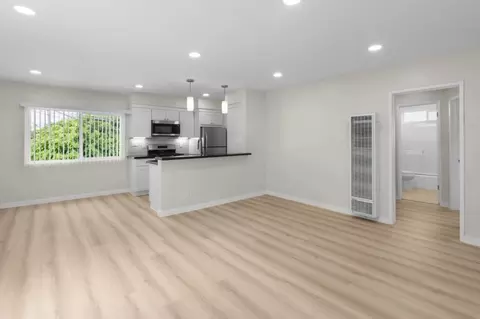 2823 S Corning St, Los Angeles, CA 90034