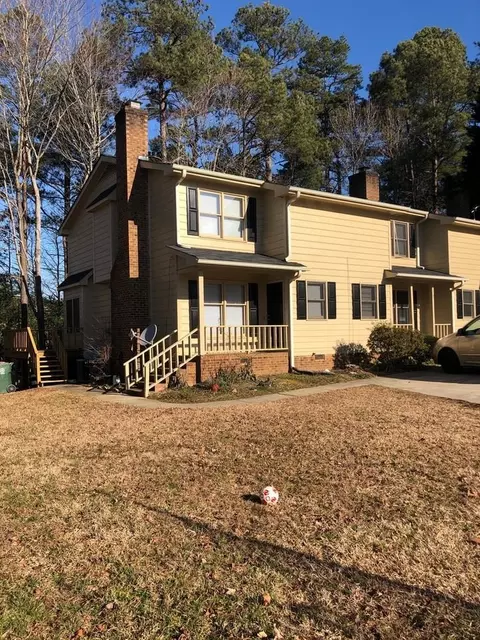 118 Chatham Woods Dr, Cary, NC 27511