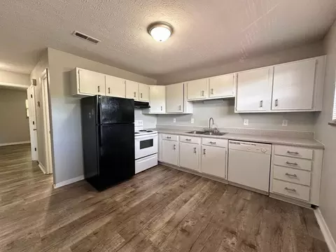 5004 Willoway Dr, Knoxville, TN 37912