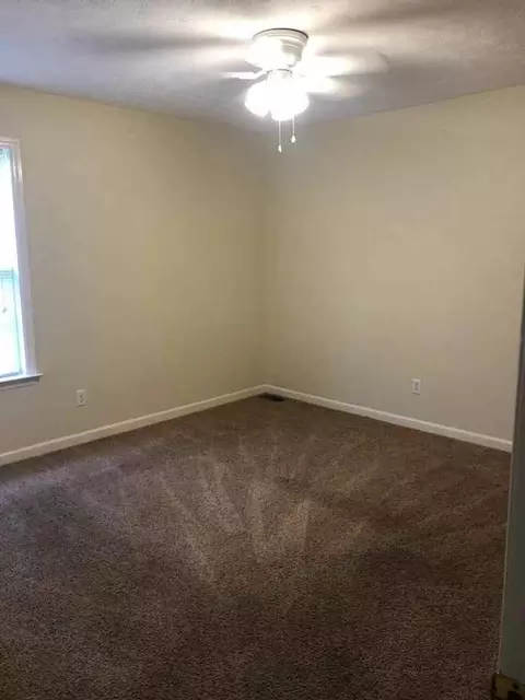 2930 Roellen Rd, Murfreesboro, TN 37130
