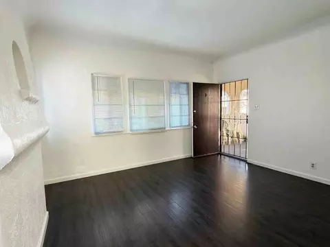 1045 Saint Louis Ave, Long Beach, CA 90804