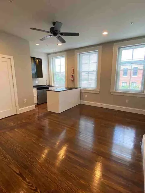 808 N Calvert St, Baltimore, MD 21202