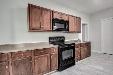 3233 Park Ave, Kansas City, MO 64109