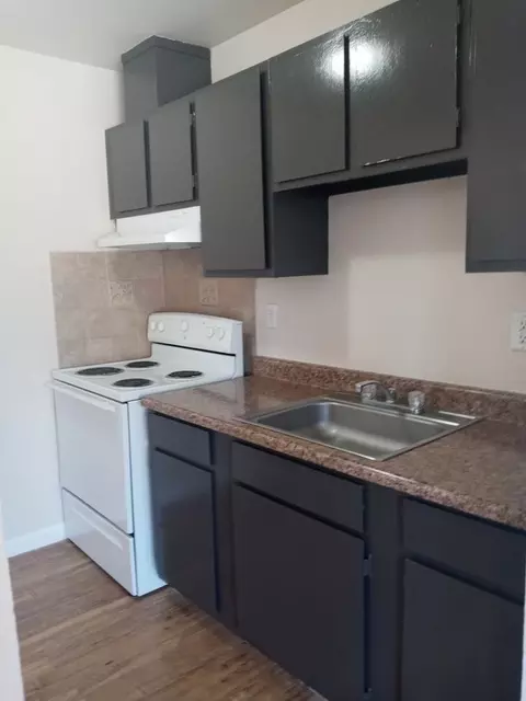 3270 Meadows Ave, Merced, CA 95348 photo 4