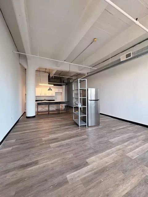 340 N 12th St, Philadelphia, PA 19107