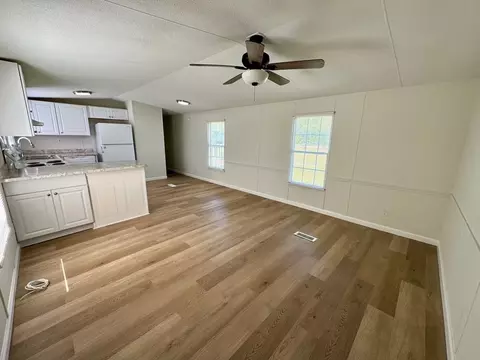 Wren Ln, Conway, SC 29527