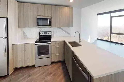 100 N Kingshighway Blvd, Saint Louis, MO 63108