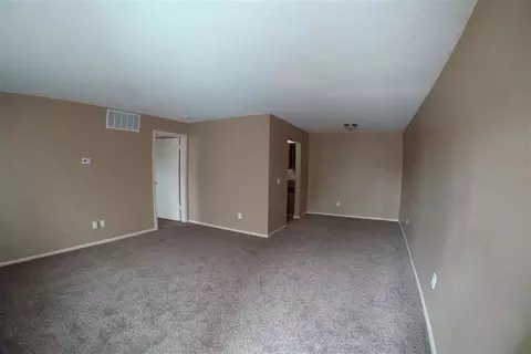 600 S Harrison St, Olathe, KS 66061 photo 8