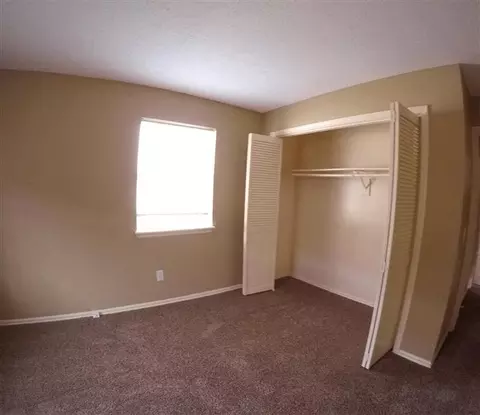 600 S Harrison St, Olathe, KS 66061 photo 9