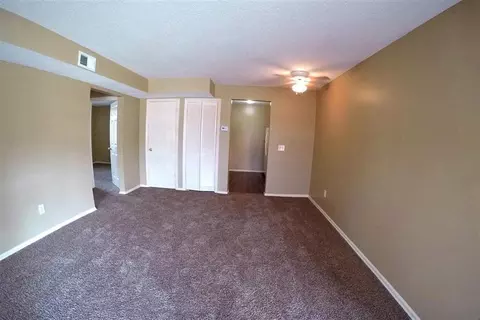 600 S Harrison St, Olathe, KS 66061 photo 18