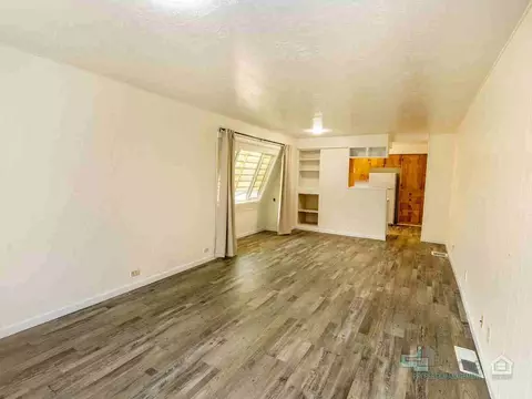 365 16th St SE, Salem, OR 97301