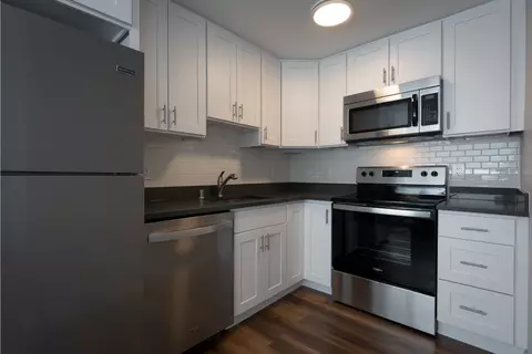 548 156th Ave SE, Bellevue, WA 98007