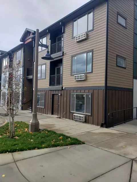 371 N Post St, Post Falls, ID 83854