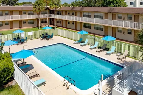 1908 NW 4th Ave, Boca Raton, FL 33432