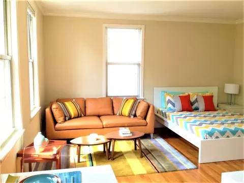 2070 Belmont Rd NW, Washington, DC 20009 photo 3