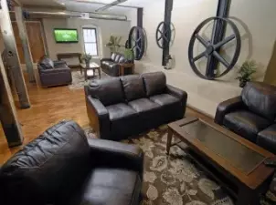 618 Main St, Coventry, RI 02816