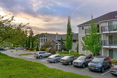 13700 NE 10th Pl, Bellevue, WA 98005 photo 29