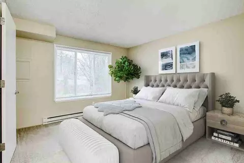 13700 NE 10th Pl, Bellevue, WA 98005 photo 9