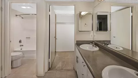 24452 Valencia Blvd, Valencia, CA 91355 photo 47