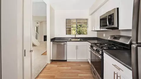 24452 Valencia Blvd, Valencia, CA 91355 photo 41