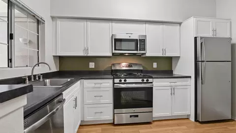 24452 Valencia Blvd, Valencia, CA 91355 photo 47