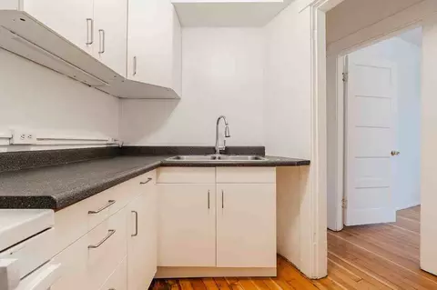768 Bellevue Ave E, Seattle, WA 98102 photo 9