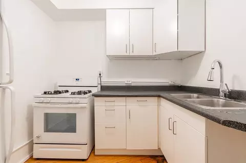 768 Bellevue Ave E, Seattle, WA 98102 photo 7