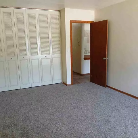 2080 Shopiere Rd, Beloit, WI 53511 photo 3
