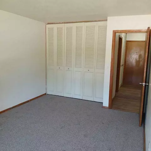 2080 Shopiere Rd, Beloit, WI 53511 photo 4