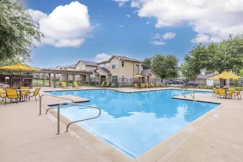 8410 S Westmoreland Rd, Dallas, TX 75237 photo 12