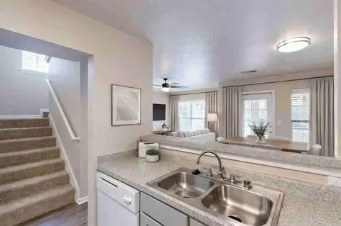 8410 S Westmoreland Rd, Dallas, TX 75237 photo 24