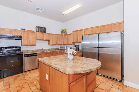 8410 S Westmoreland Rd, Dallas, TX 75237 photo 11