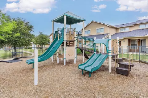 8410 S Westmoreland Rd, Dallas, TX 75237 photo 13