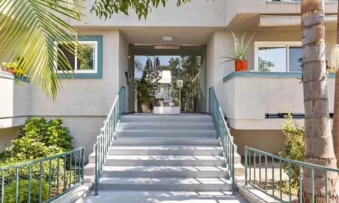 260 W Elmwood Ave, Burbank, CA 91502 photo 2