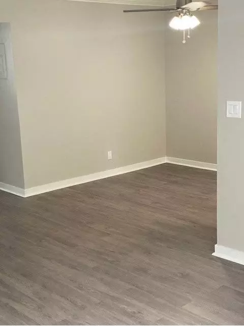 260 W Elmwood Ave, Burbank, CA 91502 photo 6