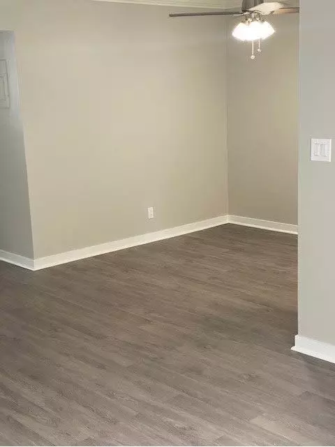 260 W Elmwood Ave, Burbank, CA 91502