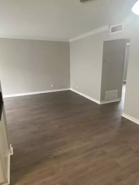 260 W Elmwood Ave, Burbank, CA 91502 photo 7