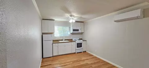 1430 V St, Sacramento, CA 95818
