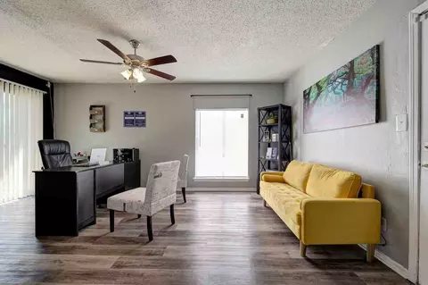 1024 NW 105th St, Oklahoma City, OK 73114