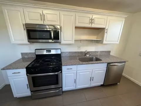 4510 N Banner Dr, Long Beach, CA 90807