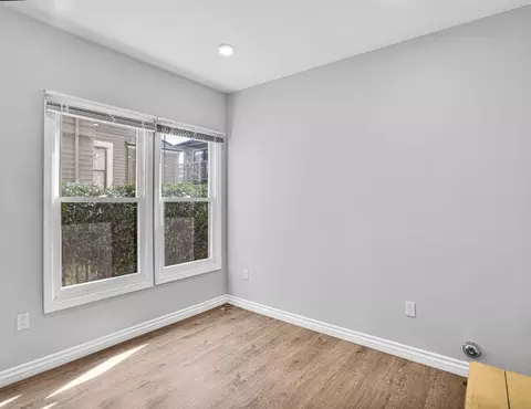 1166 W 29th St, Los Angeles, CA 90007