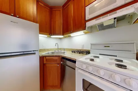 665 S Skinker Blvd, Saint Louis, MO 63105