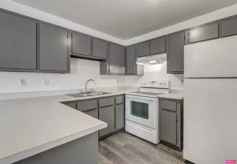 3955 E Charleston Blvd, Las Vegas, NV 89104